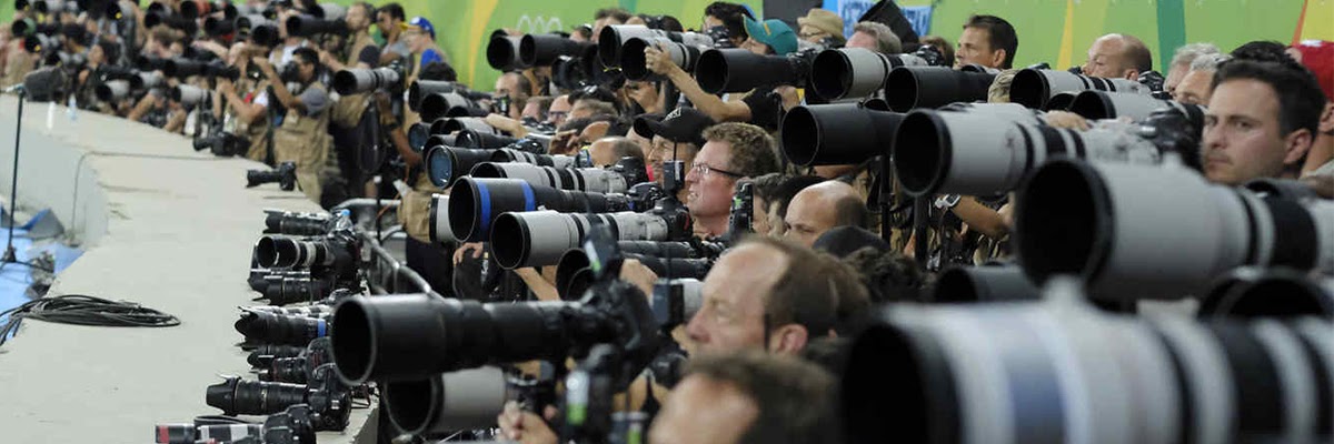 La fotografía deportiva, con su espectacularidad inherente, demanda una combinación precisa de una mirada fotográfica detallista y un equipo de alta calidad para producir imágenes que te quitan el aliento